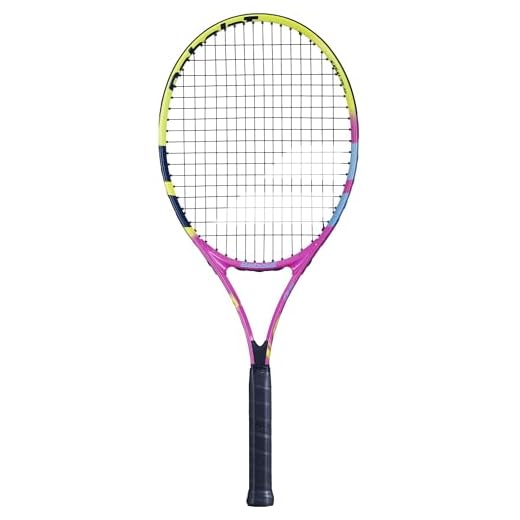 RAQUETE DE TENIS INFANTIL BABOLAT NADAL JUNIOR 26 ROSA/AMARELO E AZUL COM CAPA - 2024