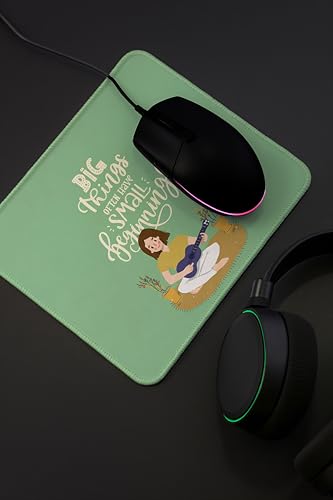 Image of Mouse Pad for Laptop & Desktop | 9x7 Inch Anti-Fray Stitched Edges | Non-Slip Rubber Base | Desk Setup Accessory for Students, Gamers & Professionals (Big Things)