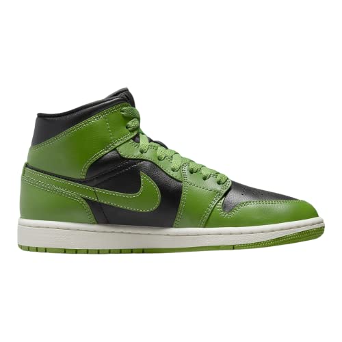 Image of Nike Men's Air Jordan 1 Mid Basketball Shoes