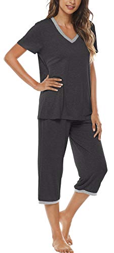 JINSHI Women's Pajamas Set Short Sleeve Top and Capri Pants Lightweight Sleepwear Comfy Pjs Lounge Set with Pockets 5