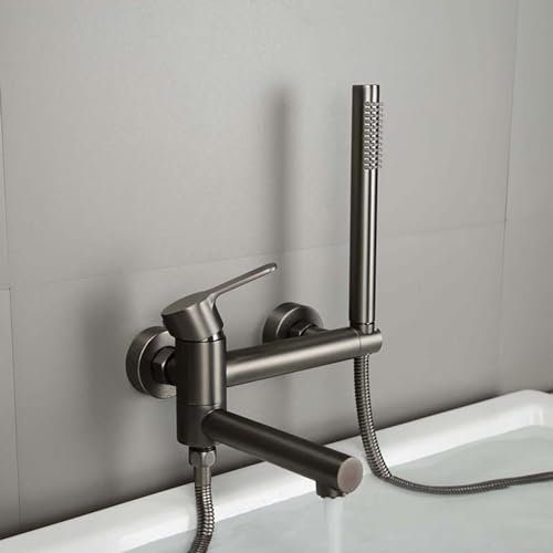 Mitigeur mural pour baignoire blanc dans une salle de bain moderne