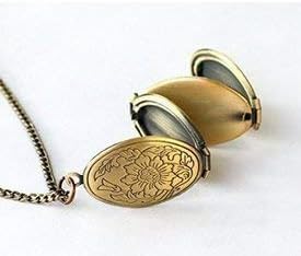 Photo Locket Necklace, Secret Message Necklace Jewelry, Vintage Style Four Photo Locket Necklace, Can Print The Message for You