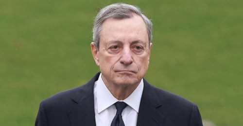 Vertice Ue. L'allarme di Draghi: &laquo;L'economia peggiora, &egrave; urgente agire&raquo;