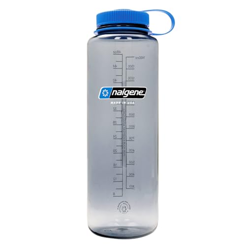 Nalgene Sustain Tritan - Botella de agua sin BPA hecha con material derivado del 50% de residuos de plástico, 48 onzas, boca ancha, color gris