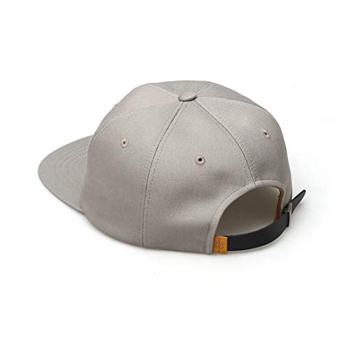 Gorra ajustable de piel gris con avión bordado que no deforma tu peinado 2
