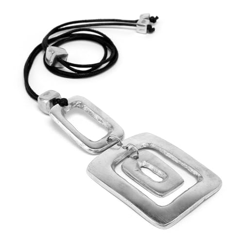 ✨La collezione placcata in argento porta con sè il senso del viaggio.La lavorazione della placcatura in argento è artigianale, rendendo ancora piu preziosa la storia racchiusa in ogni bijoux. 💚✅Indossa gioielli unici,creati con l'amore per il nostro mondo... Vesti Eco...Vesti Green...Vesti Vestopazzo!!!