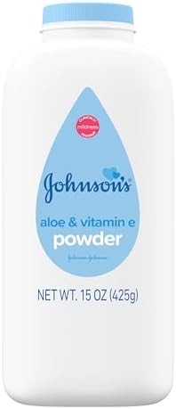Johnson's Baby Powder with Naturally Derived Cornstarch, Aloe & Vitamin E for Delicate Skin, Hypoallergenic, Free of Parabens, Phthalates & Dyes for Gentle Baby Skin Care, 15 oz