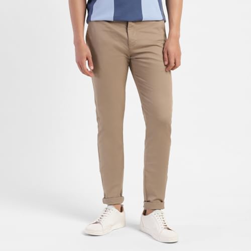 Image of Levi's Men's Solid Slim Tapered Fit Trousers