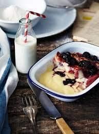 Falcon Enamel Shabby Chic Vintage Style Pie Dish - White with Blue Rim - Set of 3 (Oblong - 22/24/26cm) - Image 4