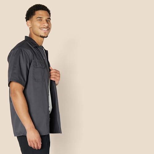 Image of Amazon Essentials Men's Relaxed-Fit Stain and Wrinkle-Resistant Short-Sleeve Work Shirts
