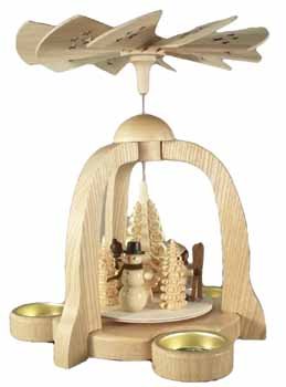 Pyramide en bois des Montagnes de minerai et Père Noël ajouré de 22 cm