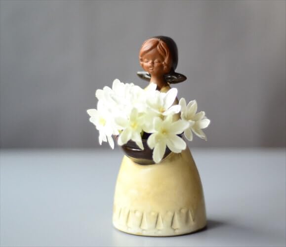 陶器　花瓶 Amazon.co.jp: ノーブランド品ドイツから届いたフラワーガール