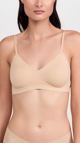Calvin Klein Women's Invisibles Gel Wire Lightly Lined Bralette2