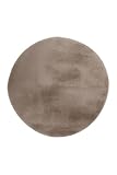 Qiyano Teppich Hochflor - Fellimitat, flauschig, weich, Soft, kuschelig, einfarbig, Pastell - Wohnzimmer, Schlafzimmer, Kinderzimmer, Büro - Farbe: Taupe, Größe: Ø 120 cm RUND