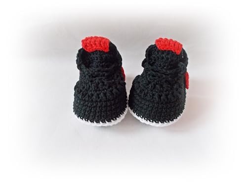 Crochet Baby Sports Football Shoes, Crochet Soccer Shoes, Baby's First Cleats, Atletic Newborn Booties (3-6 months)4