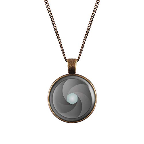 Mylery Collier avec Design Ouverture Cover