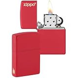 El legendario clic de Zippo: el inconfundible clic de Zippo, famoso en el cine, la música y la cultura pop, fue patentado en EEUU en 2018, lo que refuerza el estatus de culto de este encendedor a prueba de viento. Es un símbolo de tradición y calidad