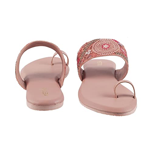 Metro Women's 32-1702 Flat Sandal