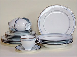 【美品】ノリタケエセックスプラチナム/ディナーセット8枚 イギリス製 美品】ノリタケエセックスプラチナム/ディナーセット8枚