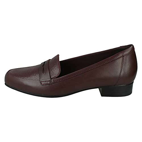 Image of Clarks Womens 26153195 Burgundy Loafer
