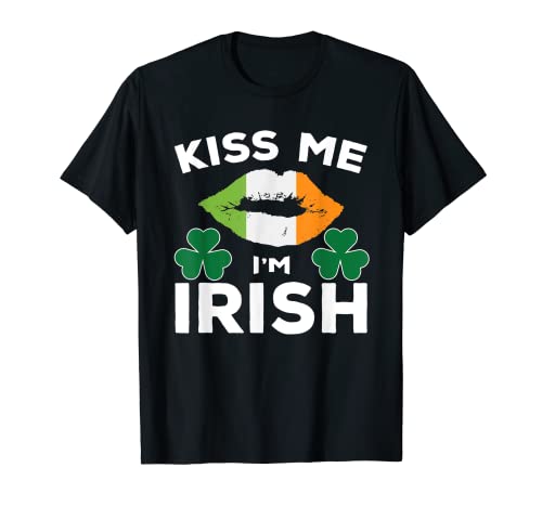Kiss Me I'm Irish St Pattys celebra los aplausos de la hoja de trébol Camiseta