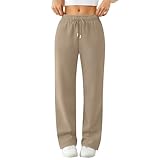 Affrontez la chaleur avec style grâce à nos pantalons d'été femme légers et aérés. Laissez-vous séduire par un pantalon fluide femme été, un pantalon en lin femme naturel ou un pantacourt femme été pratique. Découvrez aussi des styles tendance comme le pantalon cargo femme, le pantalon large femme ou le pantalon patte d'éléphant pour une silhouette moderne et confortable.