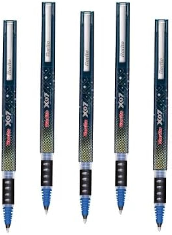 Tajribali rossiyalik mushuk yalab qoygan ovoz bilan yaladi Xola va onasi jiyani bilan jinsiy aloqada bolishadi