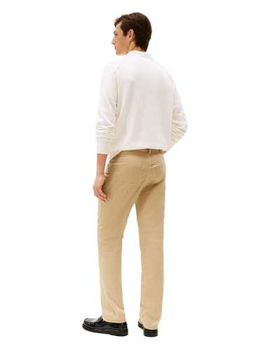 Image of Tommy Hilfiger Men's Causal Five Pocket Pants with Stretch in Straight Fit