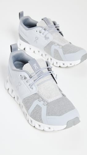 Image of On Women's Cloud 5 Sneakers