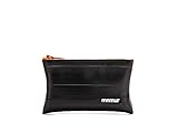 Monedero pequeño de hombre con cremallera naranja fabricado reutilizando cámaras de aire de bicicletas. Cms 10 x 6