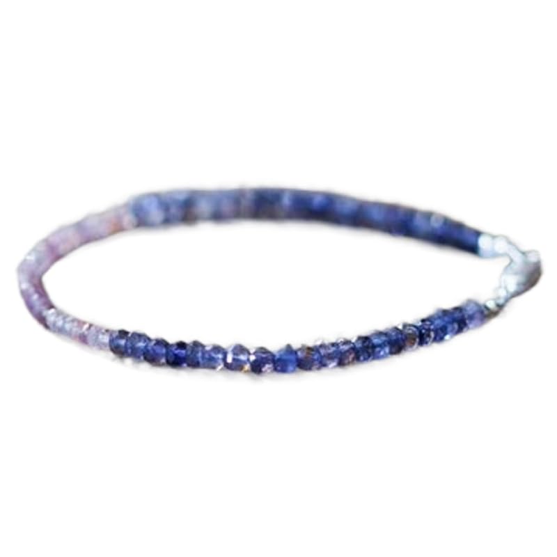 Bracelet en iolite naturelle et saphir rose pour sublimer vos tenues du quotidien
