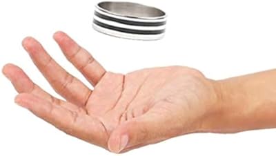 Anillo flotante mágico trucos de magia invisible efecto flotante mágico mago primer plano ilusiones callejeras trucos trucos mentalismo divertido | Ya disponible en tu tienda friki favorita! En mundofriki.es!