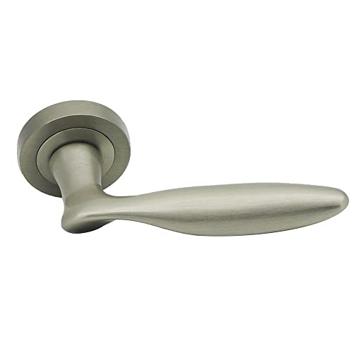 MICEL - 03031 - Juego de Manilla con Roseta (50 mm) y Maneta con diseño curvilíneo con hendidura para pulgar, Acabado en níquel satinado, Color plateado, 140 x 50 x 70 mm