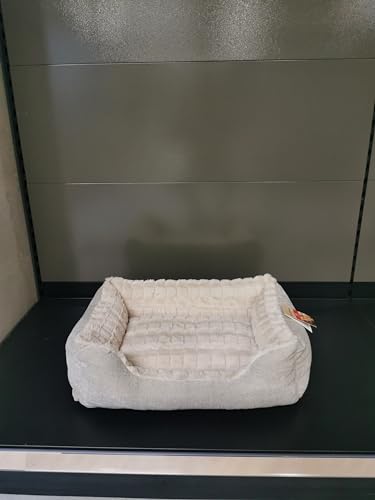 Flamingo Hundebett Verona Rechteckig Beige – A: 65 cm, B: 50 cm, C: 20 cm, Waschbar, Antislip, Warm und Zart, Stilvoll, Passt In Jedes Interieur!