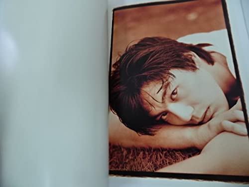 Amazon.co.jp: 1998年初版Naked YUTAKA OZAKI 尾崎豊 写真集