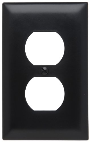 Legrand Pass & Seymour TP8BKCC25 Trademaster Mid-Size Unbreakable Nylon Wall Plate, 1 Gang, One Duplex Outlet Cover, Black (1 Count)