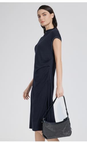 Robe midi bleu marine ample pour camoufler les hanches avec élégance