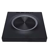 Hub USB : Il est doté de 3 ports USB A intégrés pour connecter des périphériques tels que des claviers ou des clés USB, ainsi que de lecteurs de cartes mémoire/petites cartes mémoire pour accéder facilement aux fichiers des appareils photo, des drones ou des téléphones.