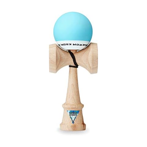 Original KROM Pro Kendama aus Holz für Anfänger und Fortgeschrittene - POP Hellblau - Geschicklichkeitsspiel für draußen und drinnen - Holzspielzeug mit Schnur und Ball Cover