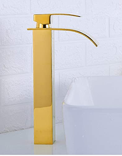 Robinet de lavabo cascade idéal pour rénover une salle de bains familiale moderne