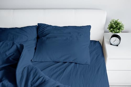 ملاءات سرير مسطحة من المايكروفايبر من المجموعة الفندقية من اوكرا، طقم من 3 قطع، ألوان متعددة، أزرق كحلي، مقاس مفرد 1.8 × 2.4 م