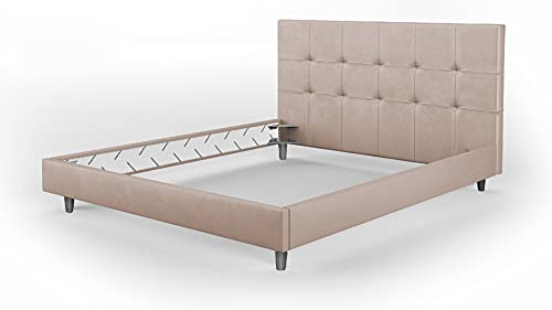 DIMENSIONI - 203x175x104cm. Altezza Testiera 92cm (senza Piedini), 104cm (con Piedini), Altezza Piedini 12 cm. Altezza Piedini + Fascione struttura: 30 cm. (12cm piedini + 18cm fascione) Altezza Piedini + Testata: 107cm (12cm piedini + 95 cm testata). Il peso massimo garantito supportato dai piedini e dalla struttura letto è di 180 kg totali.