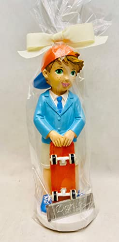 Figura comunión niño tarta original decorada y PERSONALIZADA con nombre y fecha muñeco pastel patinete Cover