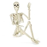 Bstalpine 90cm Halloween Skelett, Plastik-Skelett mit beweglichen Gelenken, Halloween Skelett Lebensgroßes für Dekoration im Außenbereich, Innenräumen, Zuhause, Garten und Rasen