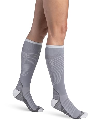 Image of Sigvaris Unisex Motion Flow Tech Calf Compression Socks, Optimal Airflow, Moisture Management, Cushioned - 20-30mmHg
