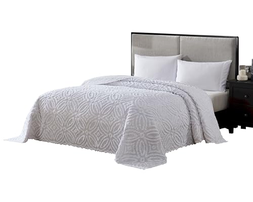 Beatrice Home Fashions Wedding Ring Chenille Bedspread, Full, White