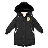 Cette doudoune pour garçons de 5 à 14 ans est idéale pour l'hiver. Fabriquée en 100% polyester, elle est confortable et chaude. La manteau garçon chaude de longueur moyenne est épaissie pour garder votre enfant au chaud même à très basse température. Capuche en fourrure pour protéger la tête ou les oreilles de votre enfant par temps froid ou à l'extérieur.