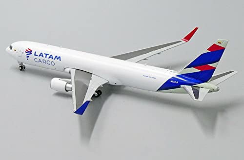 Amazon | JC Wings 1/400 完成品 LATAM 航空 Cargo B767-300F