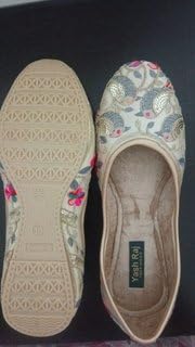 Image of Handcrafted Leather Ethnic Jutti for Women - Traditional & Elegant