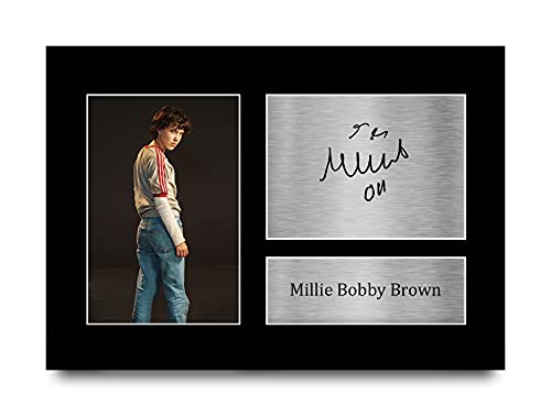 HWC Trading Millie Regalos De Bobby Brown Extraño Cosas En Autógrafos Imagen Impresa En Tv Para...